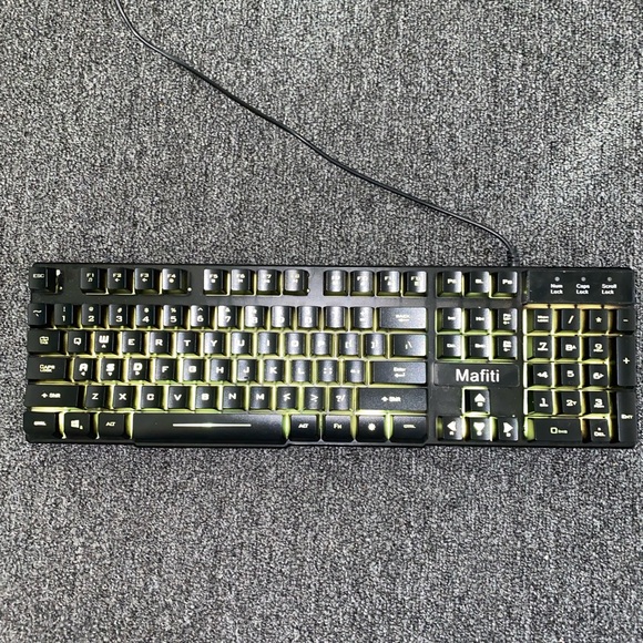 Computer Gaming Electronics Bundle - Keyboard, Mouse, and Headset All Included - Picture 5 of 8